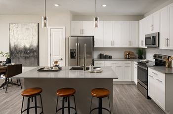 Drift town center east fridge with ice maker